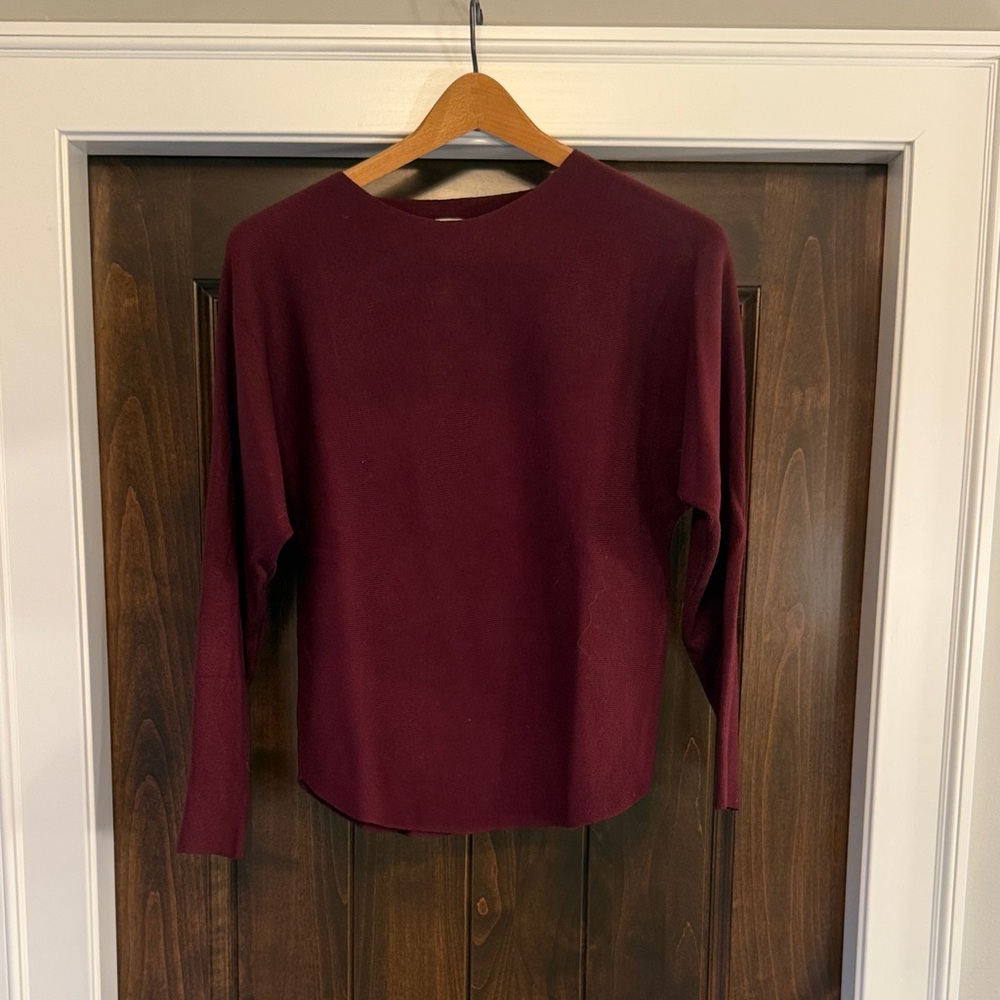 Women's Burgundy Crew Neck Sweater